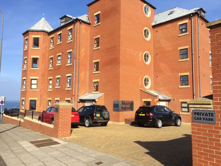 Apartment, car park and entrance