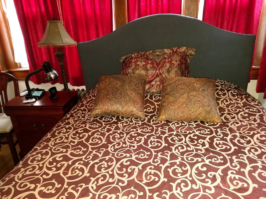 Queen Size Bed