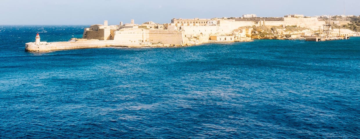 Qawra Saint Paul S Bay Vacation Rentals Homes Saint Paul S Bay Malta Airbnb