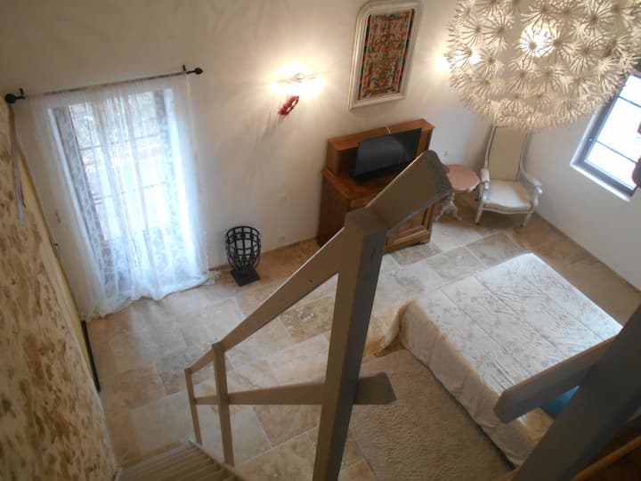bedroom 2 mezzanine view