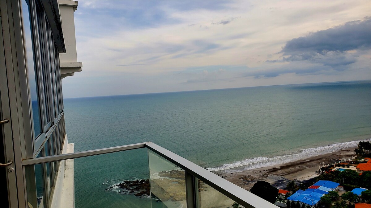 Gorgeous Views Beachfront Top Floor Coronado Bay - Apartments for Rent in Las Lajas, Panama, Panama - Image 1