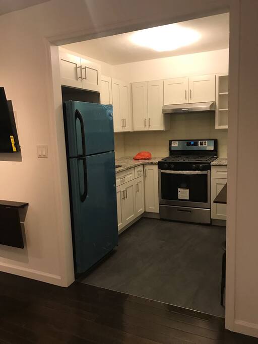kitchen 厨房