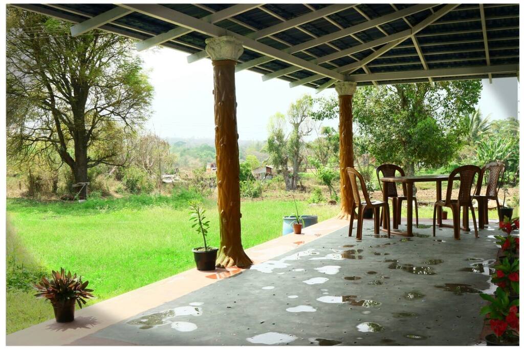 The spacious sit out area