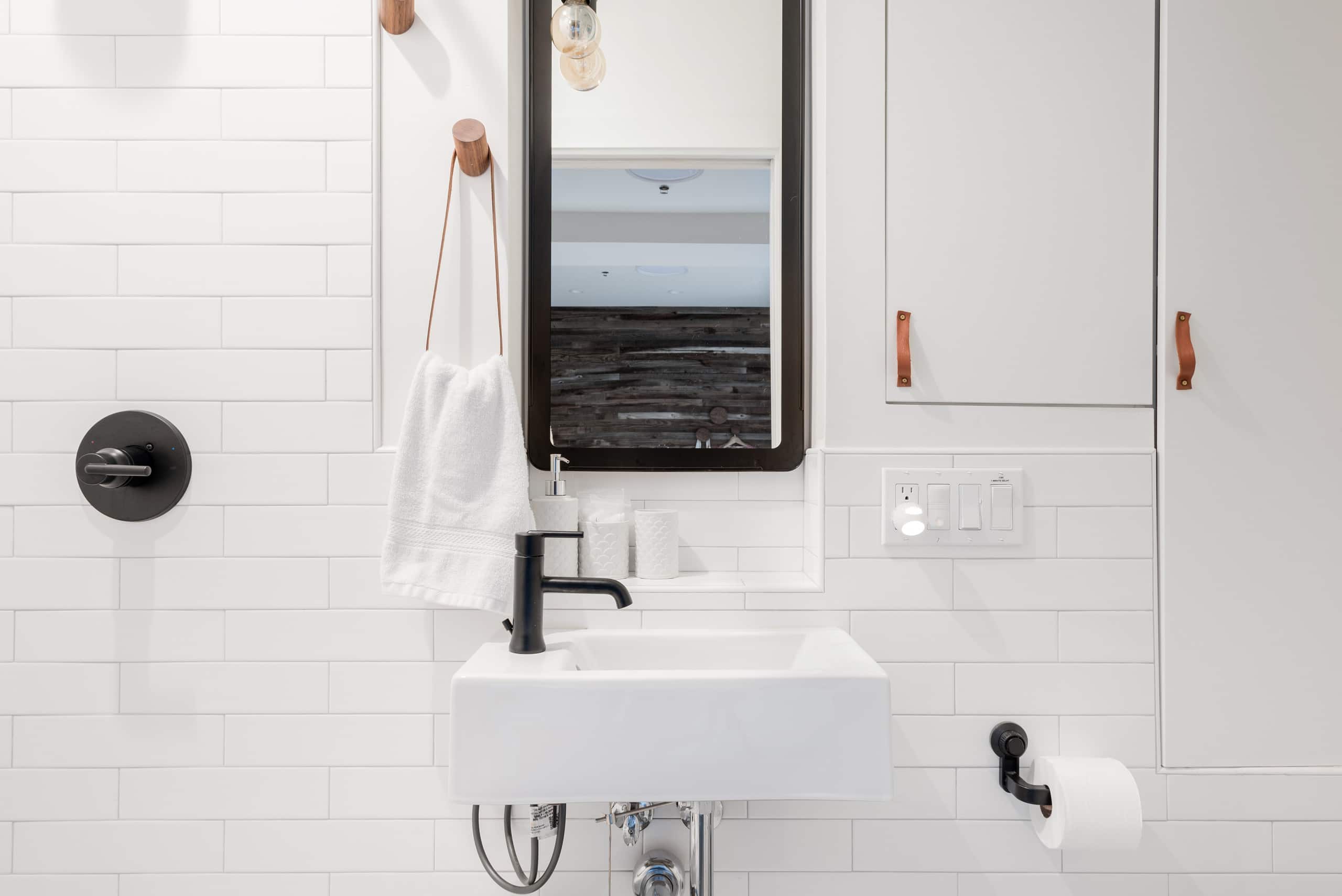 Home in San Francisco · ★4.91 · 1 bedroom · 2 beds · 1 bath - Image 11