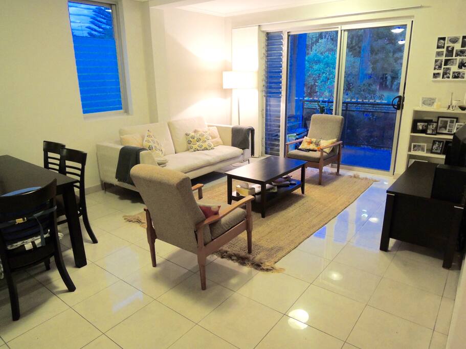 Open plan lounge dining area