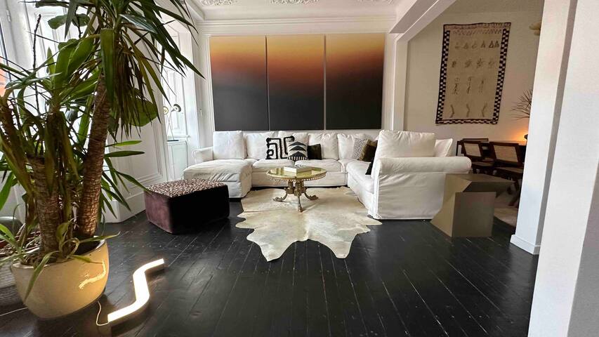 Grand Apartment, Full of Chic Flair in Hip Anjos gallery image 2