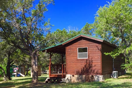 Camping Cabin near the Lake