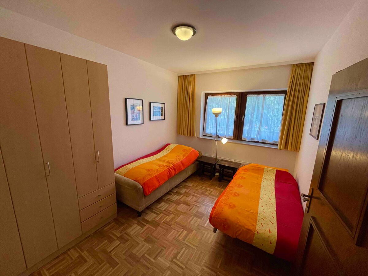 غرفة نوم 1، غرفة نوم مزدوجة،  حمام داخلي