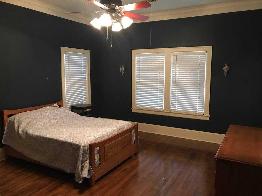 Full size guest room 1
