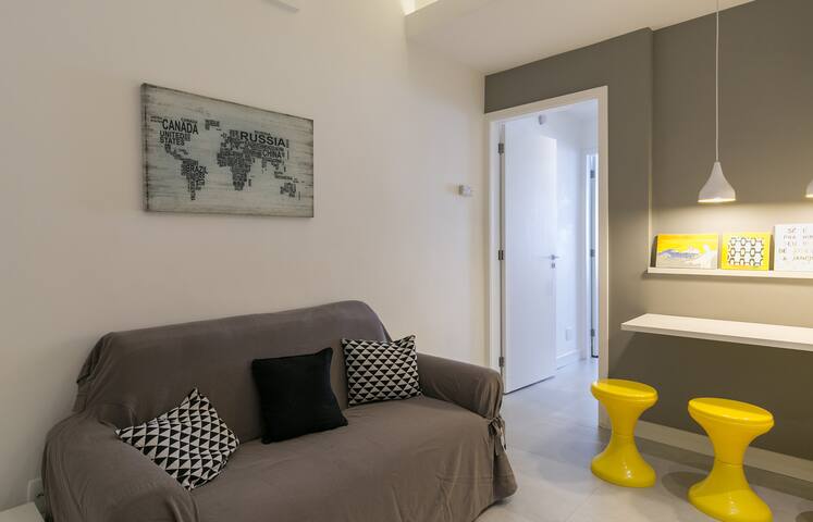 Newly Renovated Living & Bedroom in Copa´s Heart gallery image 3