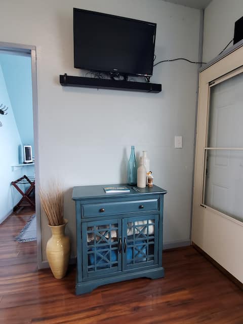 Top Airbnb: Sea Suite on the Homer Spit in Homer