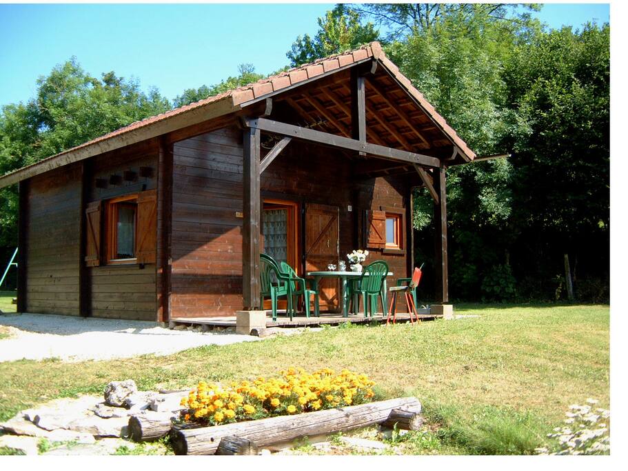 Le chalet vu de face.