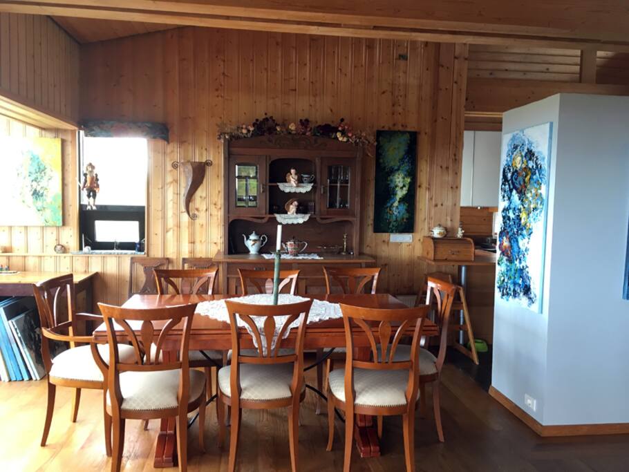 Dining room feel free to use