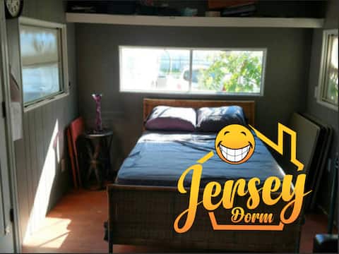 ☆☆Coed Shared Room See Reviews!!! Full Size bed 2Q
