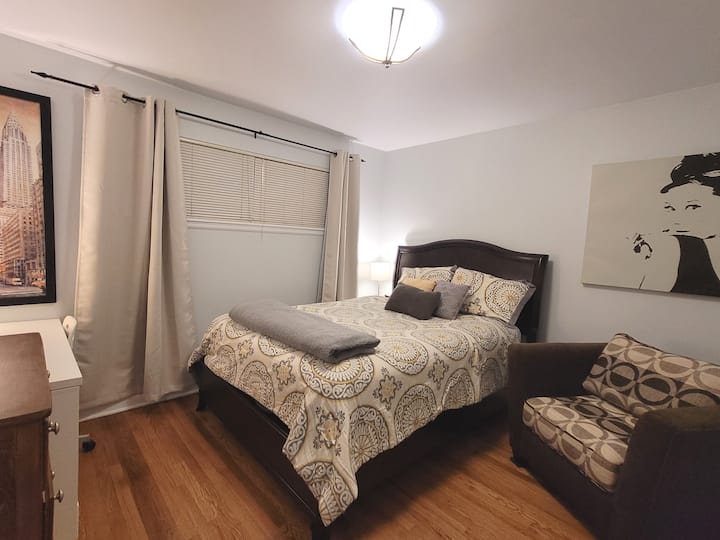 Dormitorio 2, cama tamaño queen