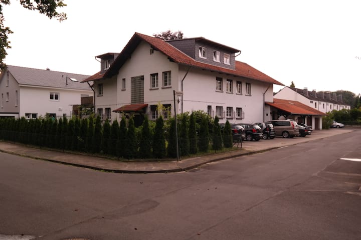 Airbnb Heusenstamm Vacation Rentals Places To Stay Hesse
