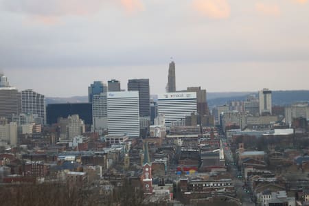 Apt close to everything!