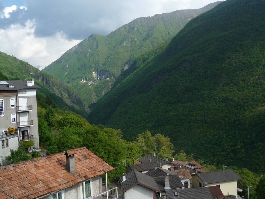 Mountains view
Vista montagna