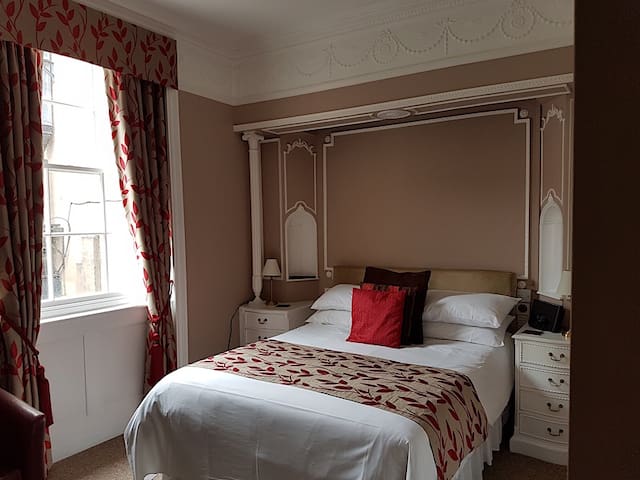 The Townhouse Thyme.