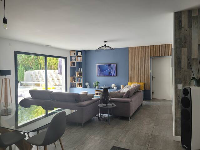 Villa avec piscine chauffée 10 couchages gallery image 2