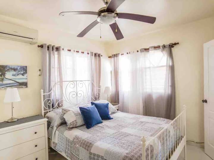 Საწოლი 152 × 203 სმ 