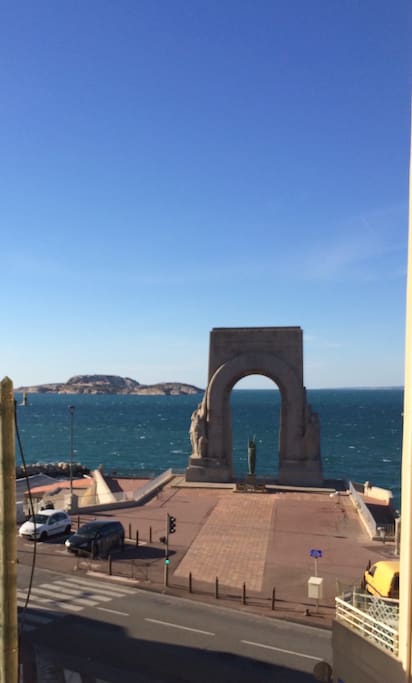 la vue mer , cote Corniche