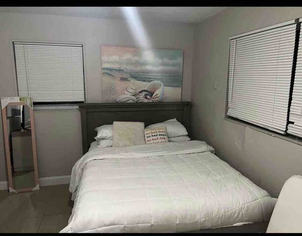 Casa con piscina gallery image 5