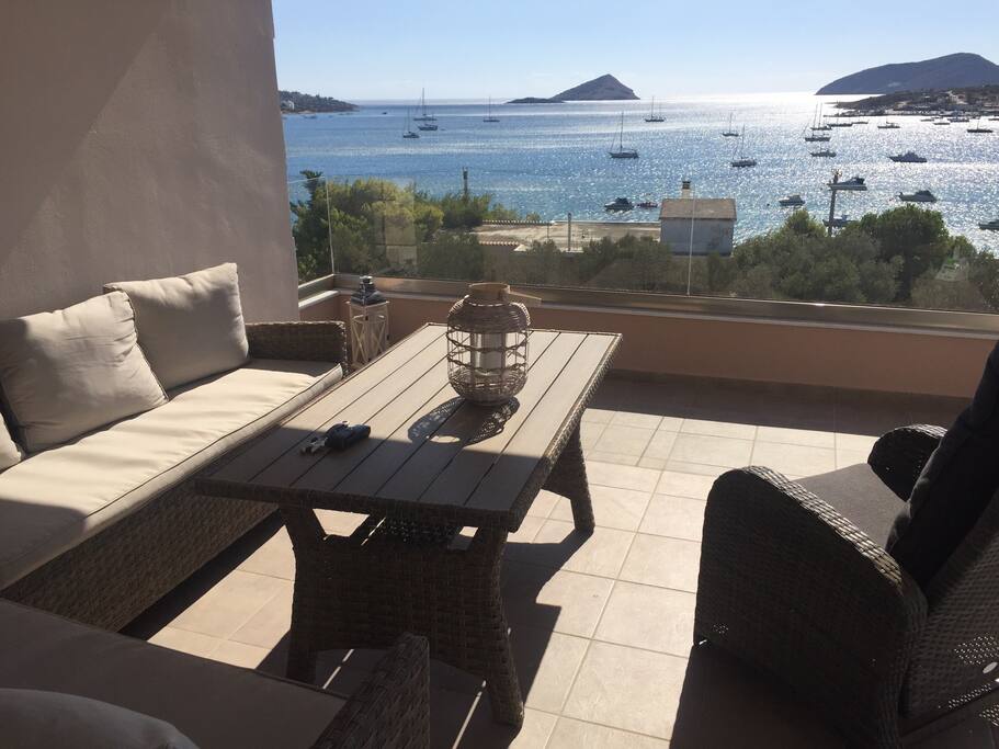 2nd floor balcony