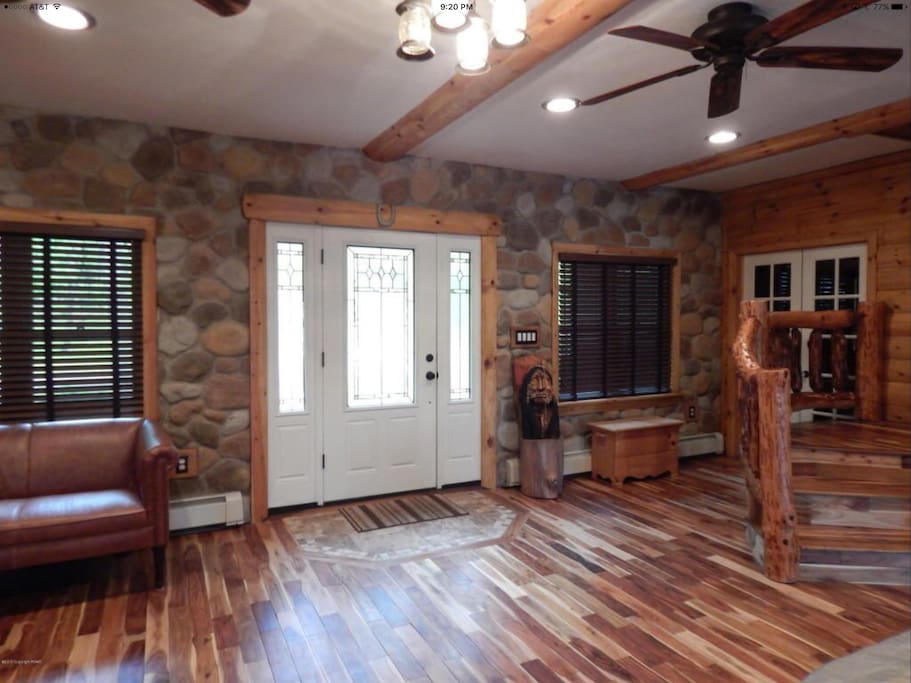 Pocono Lakefront Log Home (Indian Lake Lodge) Chalets for Rent in