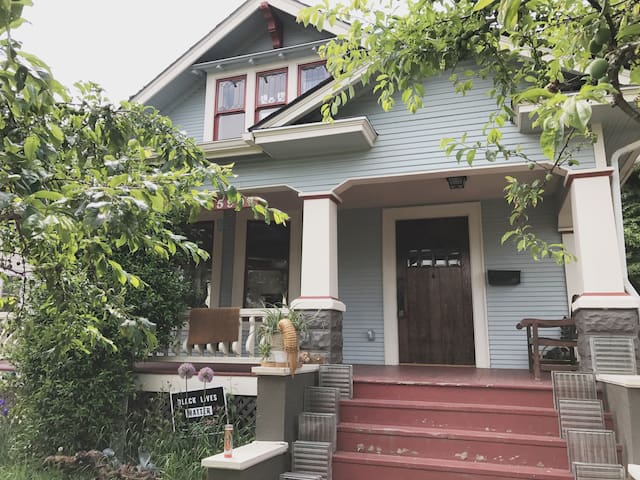 Mid Century Portland Sanctuary.