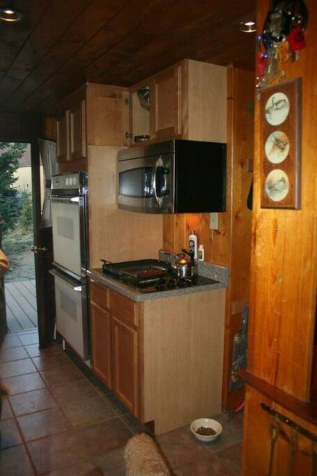 Kitchen cooktop
Microwave Double Oven