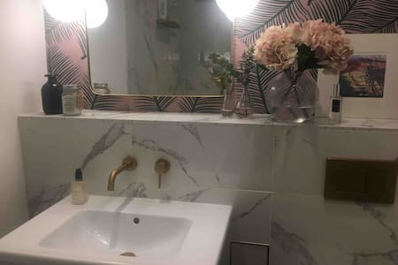 City centre, Double room, lovely Victorian house