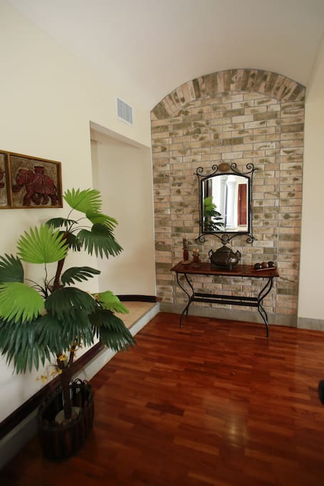 Spacious Entrance Hall