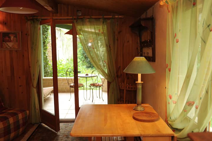 Au Calme, Studio Indépendant Dans La Verdure. - Brignais