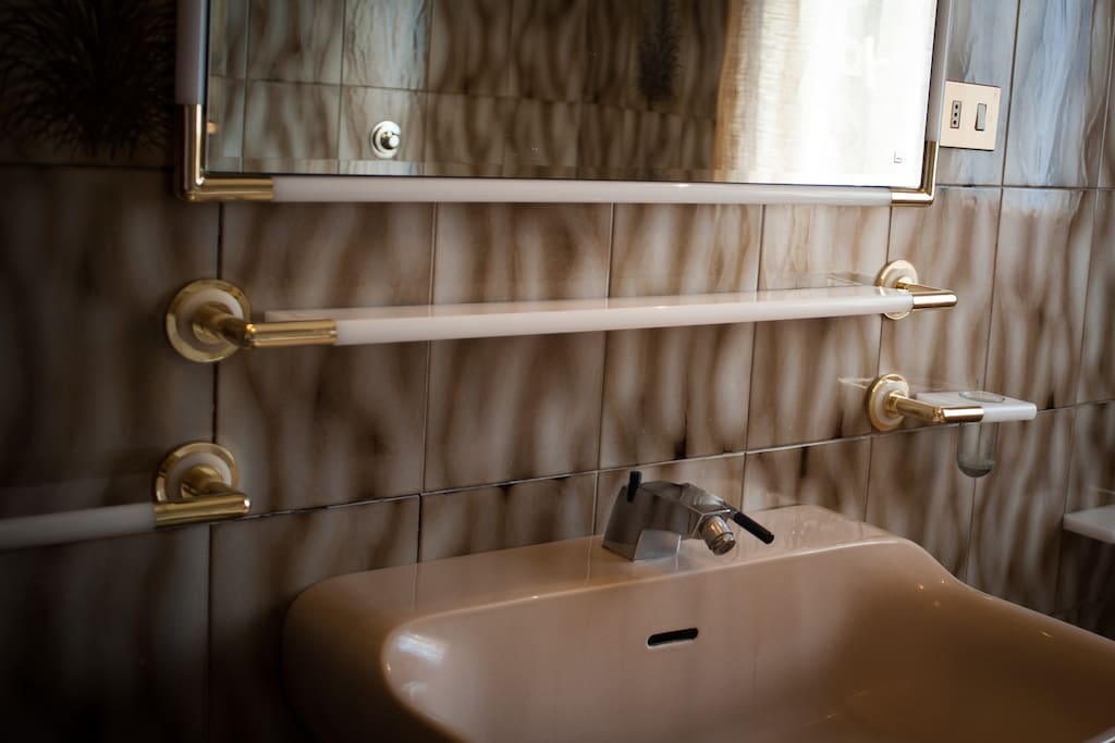 Bagno con vasca