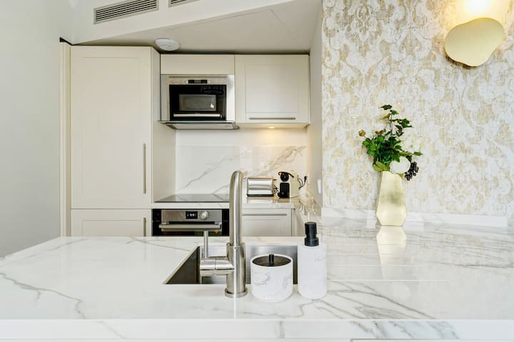 Apartments Du Louvre managed Airbnb listing 2