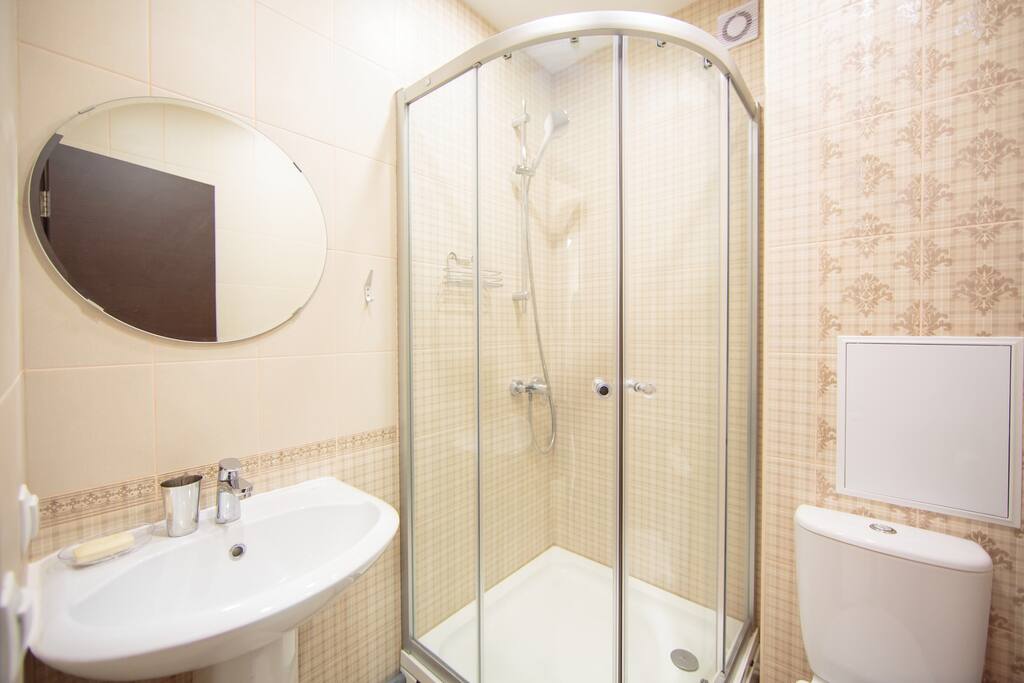 Собственная ванная в номере. Bathroom in room