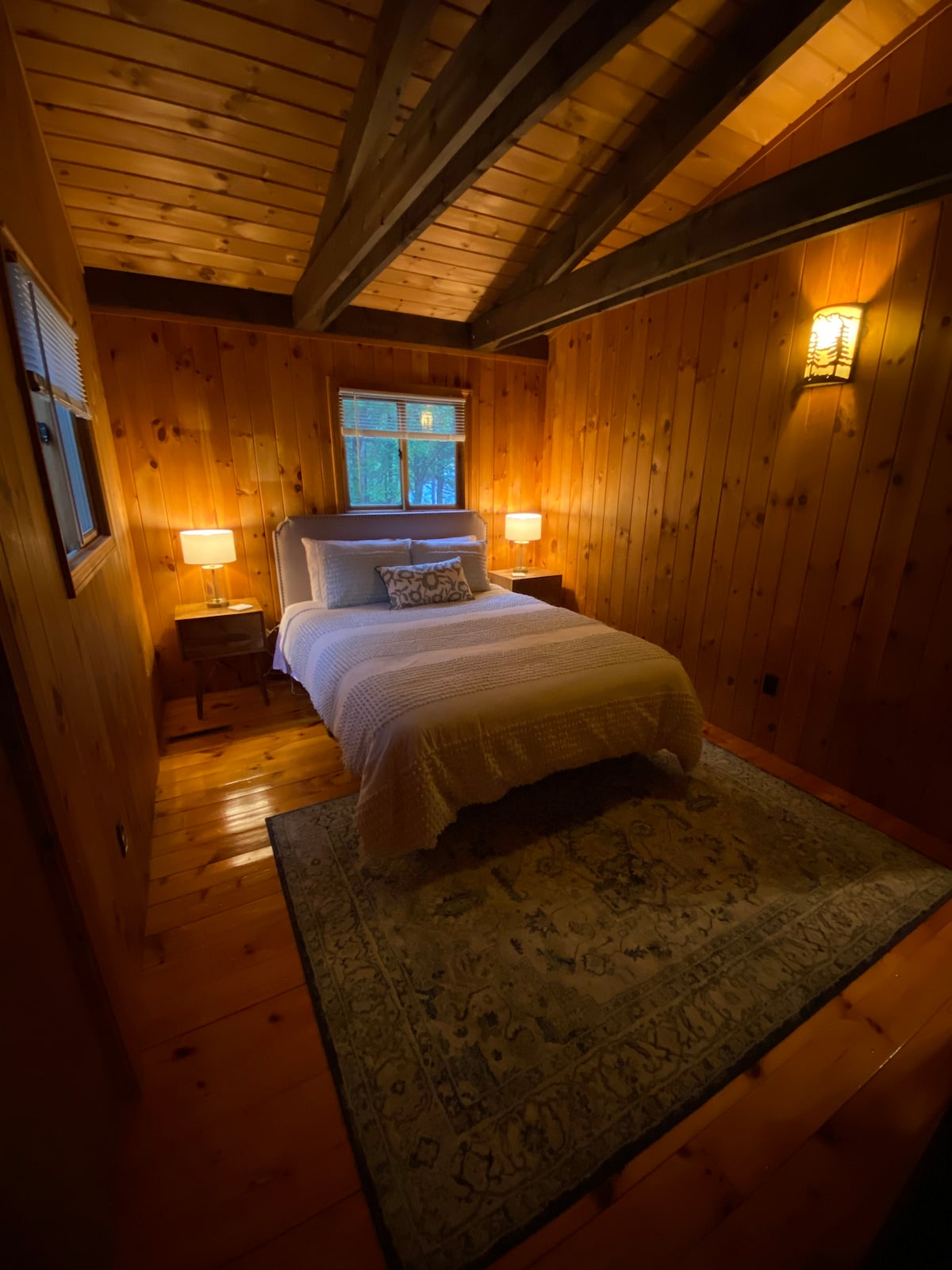 Spavaća soba na katu 1 s bračnim krevetom (1,6