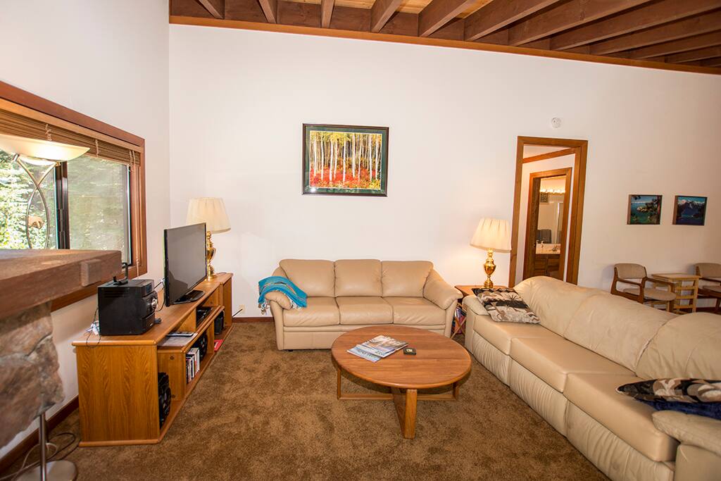 St Francis #11 Living Area