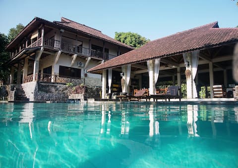 Warung Kiara Vacation Rentals Homes West Java Indonesia Airbnb