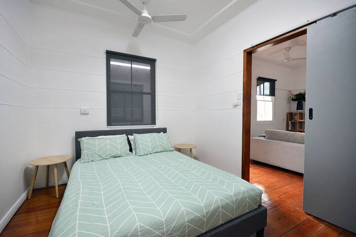 Location & Space!! Charming New Farm Queenslander gallery image 5