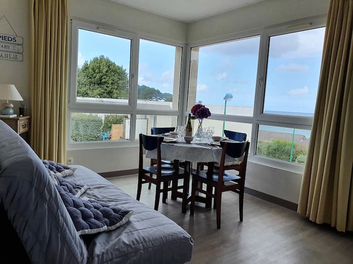 主卧，可欣赏迷人的海景