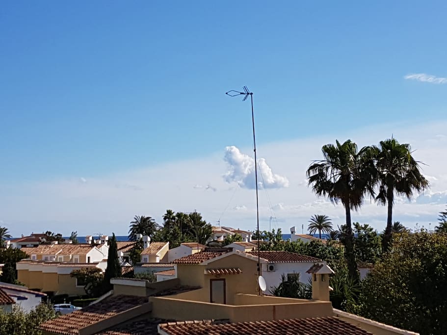 View from terrace - Partial sea view above the houses