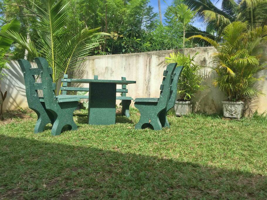 garden chairs