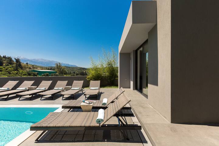 Villa Aspro, Top quality villa in the Nature! gallery image 2