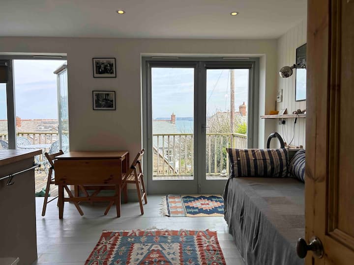 Flat in Port Isaac - seaview & parking
