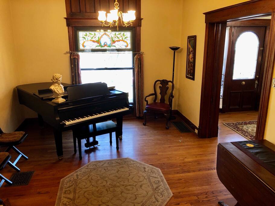 Piano Parlor