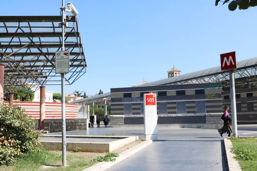 metro stop Cipro