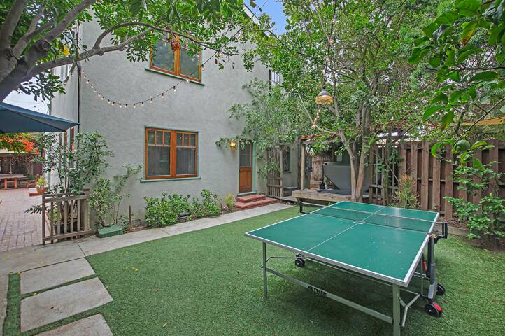 Character in Venice Beach!! gallery image 2