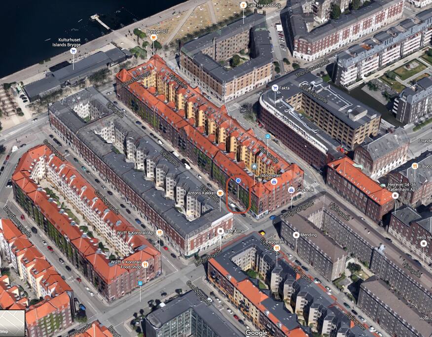 In the top: Islandsbrygge habour
Bottom: Way to metro (about 500 meters)